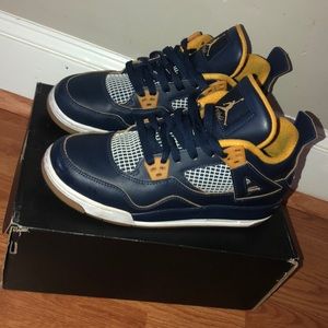 Jordan retro 4. “Dunk from above”